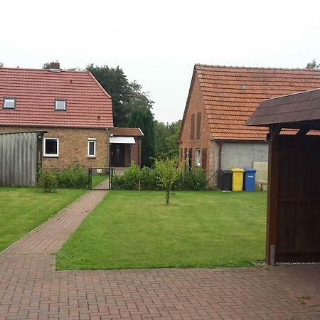 Ferienzimmer / Monteurzimmer Rostocker Heide Apartamento Klein Kussewitz Exterior foto